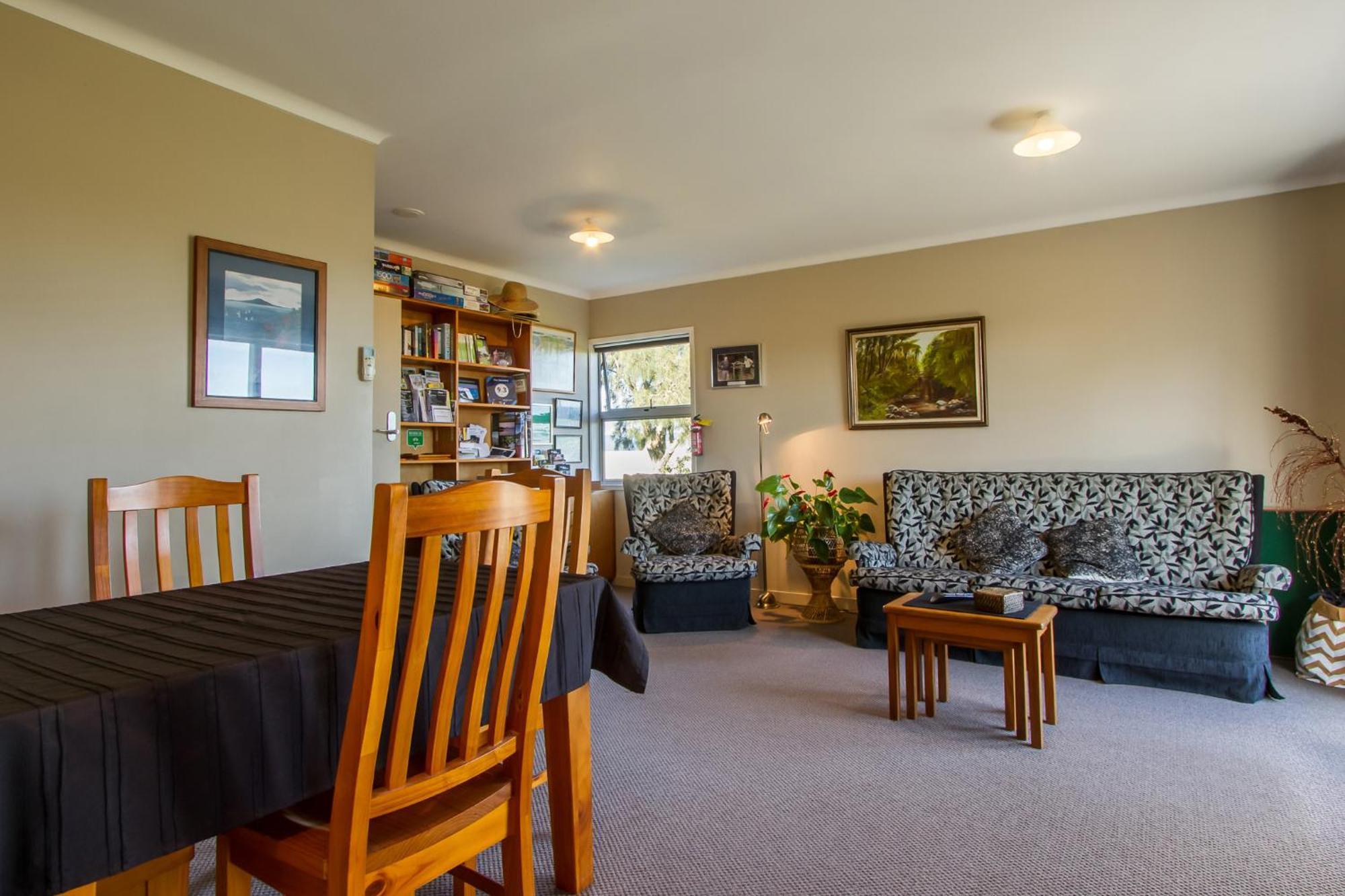 The Nunnery Hotel Te Aroha Exterior photo